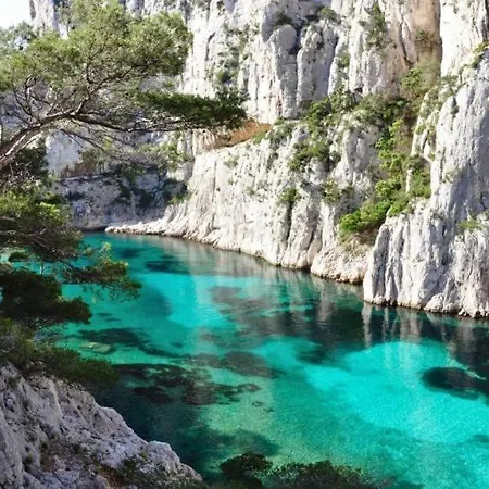 Beau T3 Calme Et Clair Avec Parking Balcon Et Vue Sur Le Cap Canail 公寓 卡西斯